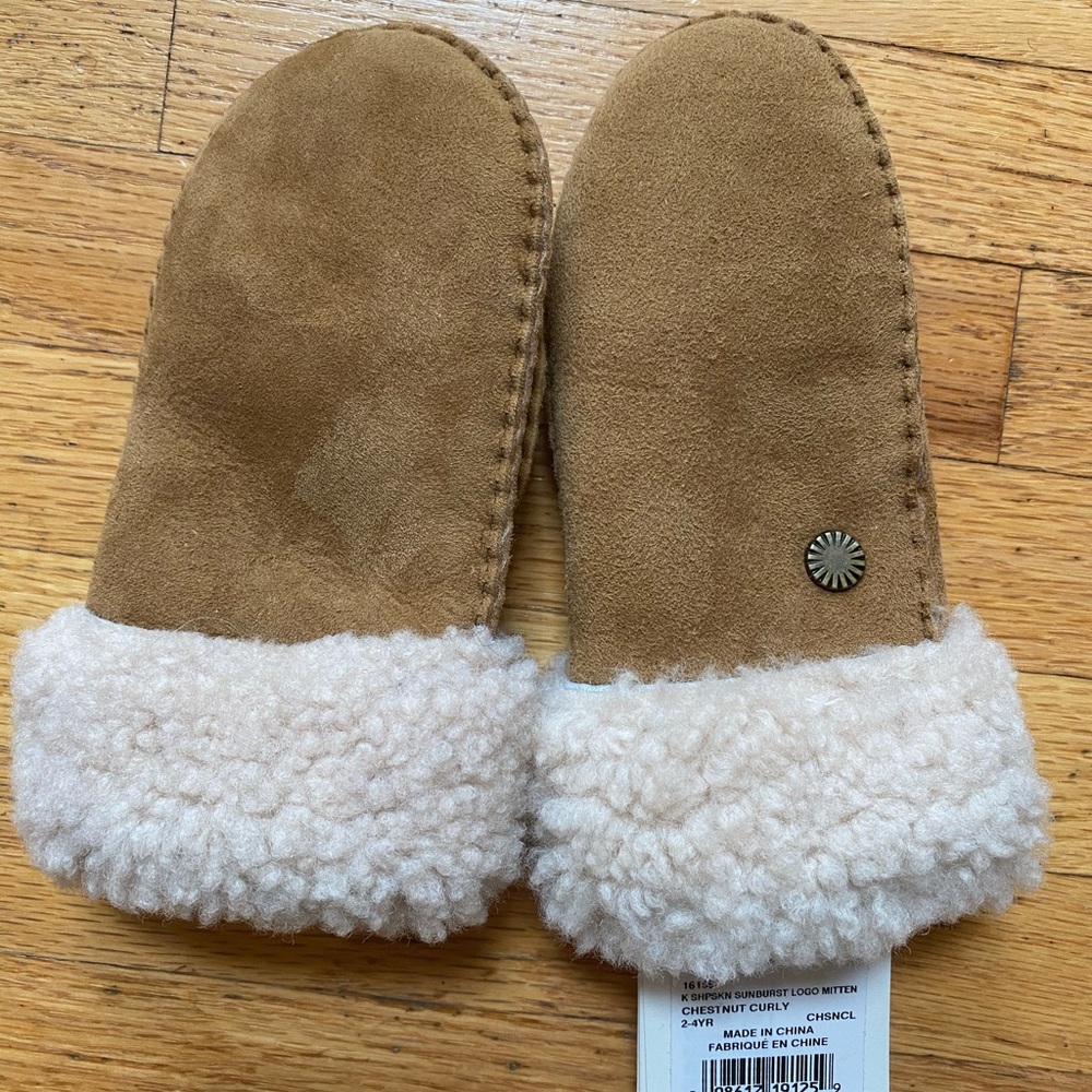 New Ugg Toddler 2t-4t Suede Mittens